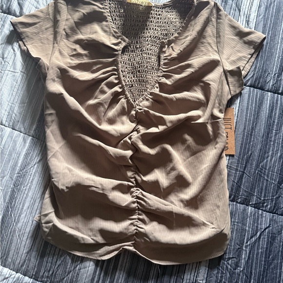 Elegant Tan Ruched Blouse - Picture 1 of 3